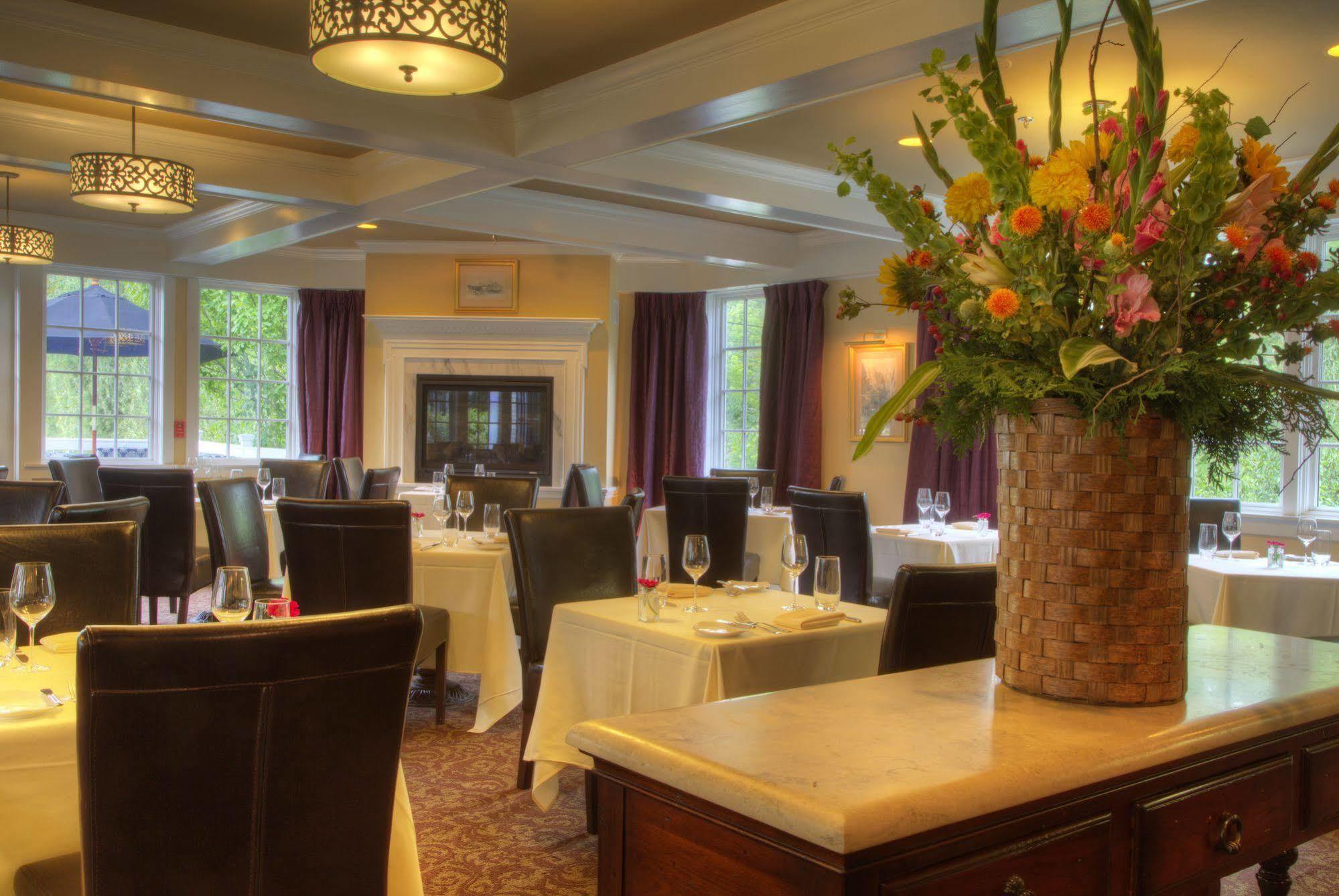 The Reluctant Panther Inn And Restaurant Manchester Εξωτερικό φωτογραφία